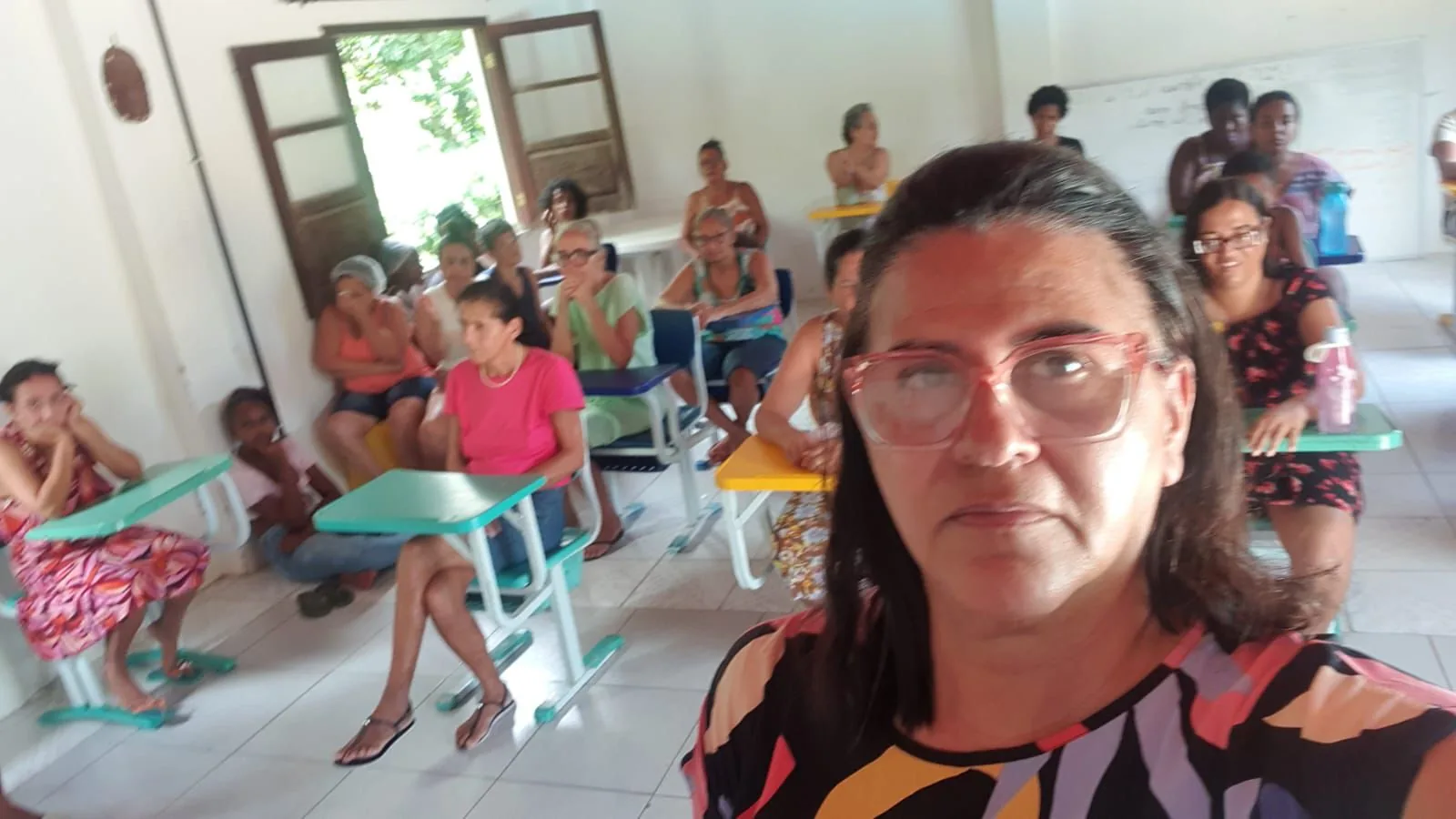 Galeria institucional encontro grupo selfie